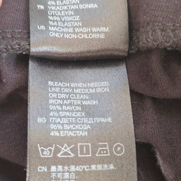 H&M Women's Black Maxi Skirt with High Slit - XS - Picture 7 of 7